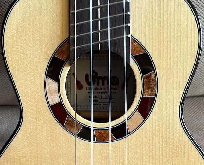 Uma Ukulele sound hole.